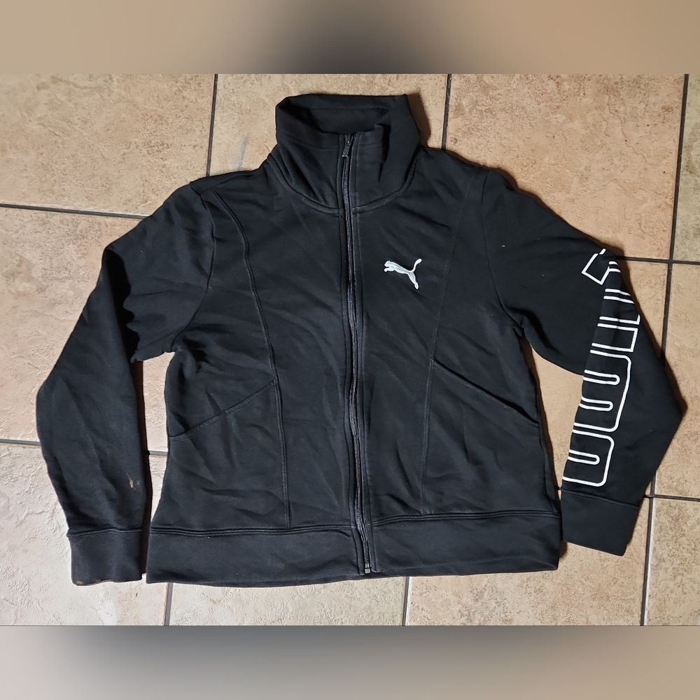Puma Black Bomber Jacket with Logo and Modern Fit